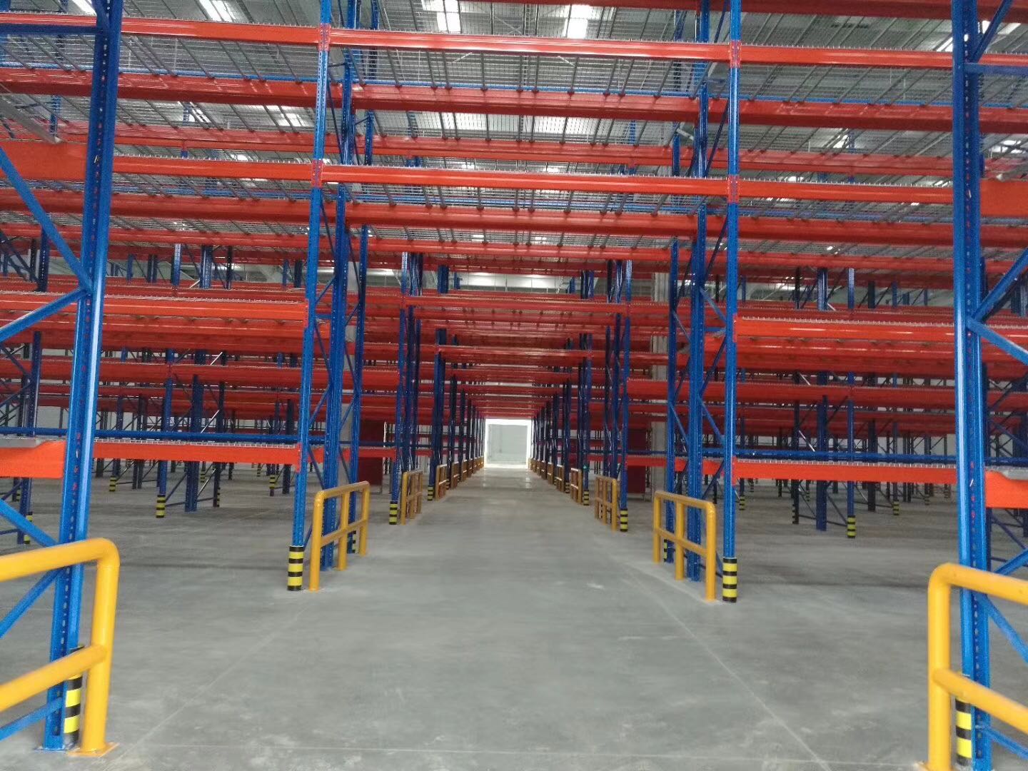 横梁式立体仓库：不止省空间，更让仓储效率 “跑” 起来